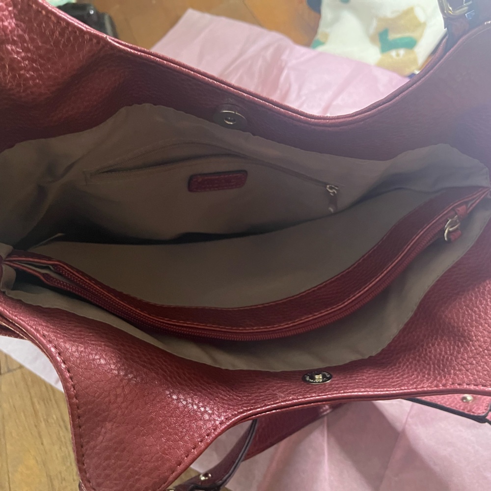 Slightly Used And In Perfect Condition - image 3